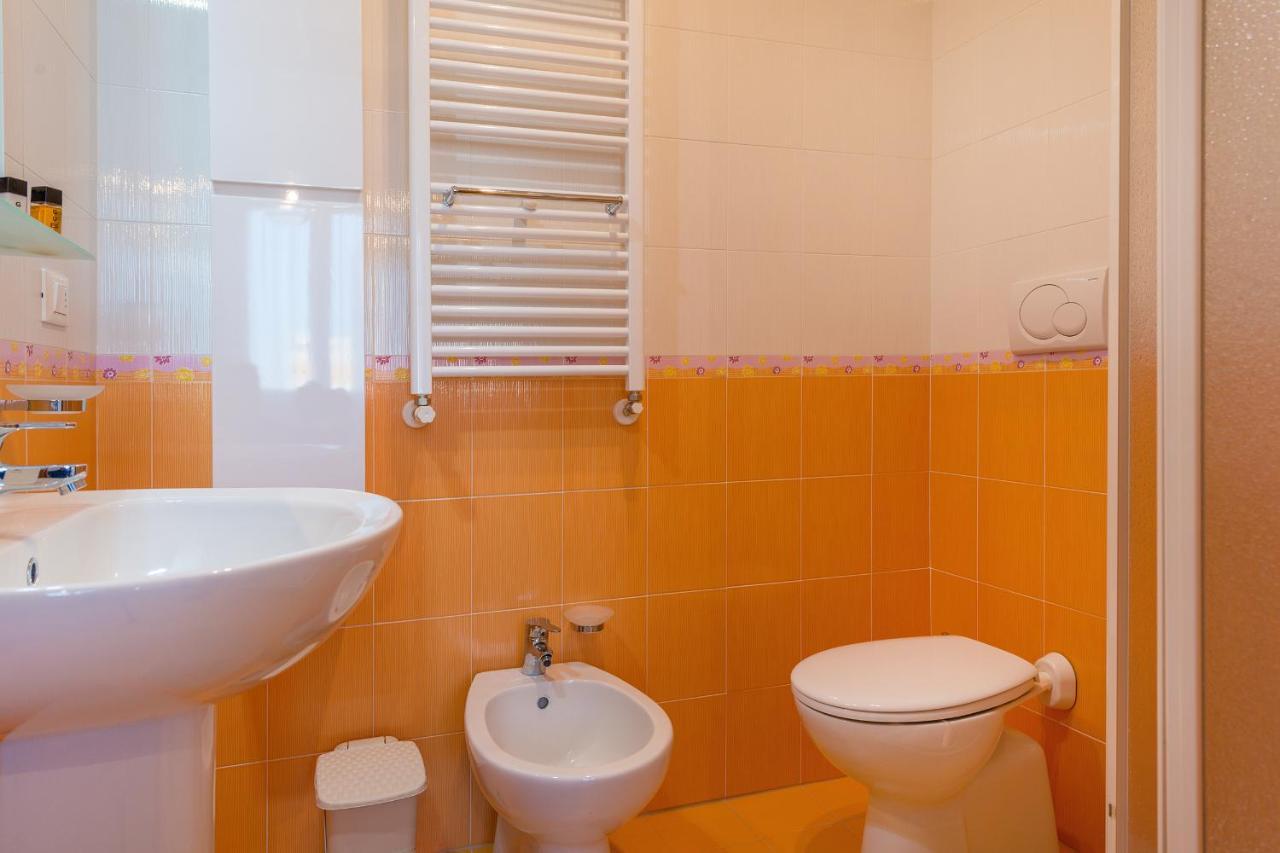 Goodstay Archimede Apartment Лече Екстериор снимка